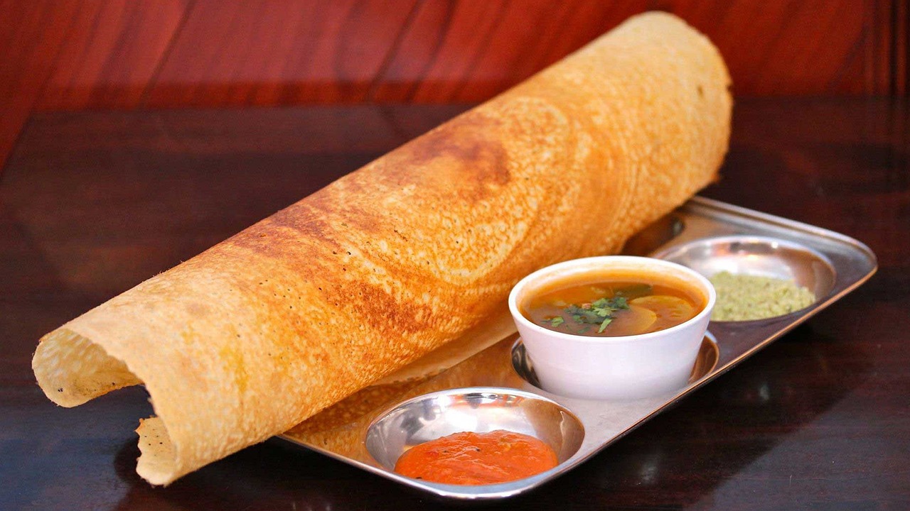 Indian Curry with Crispy bread